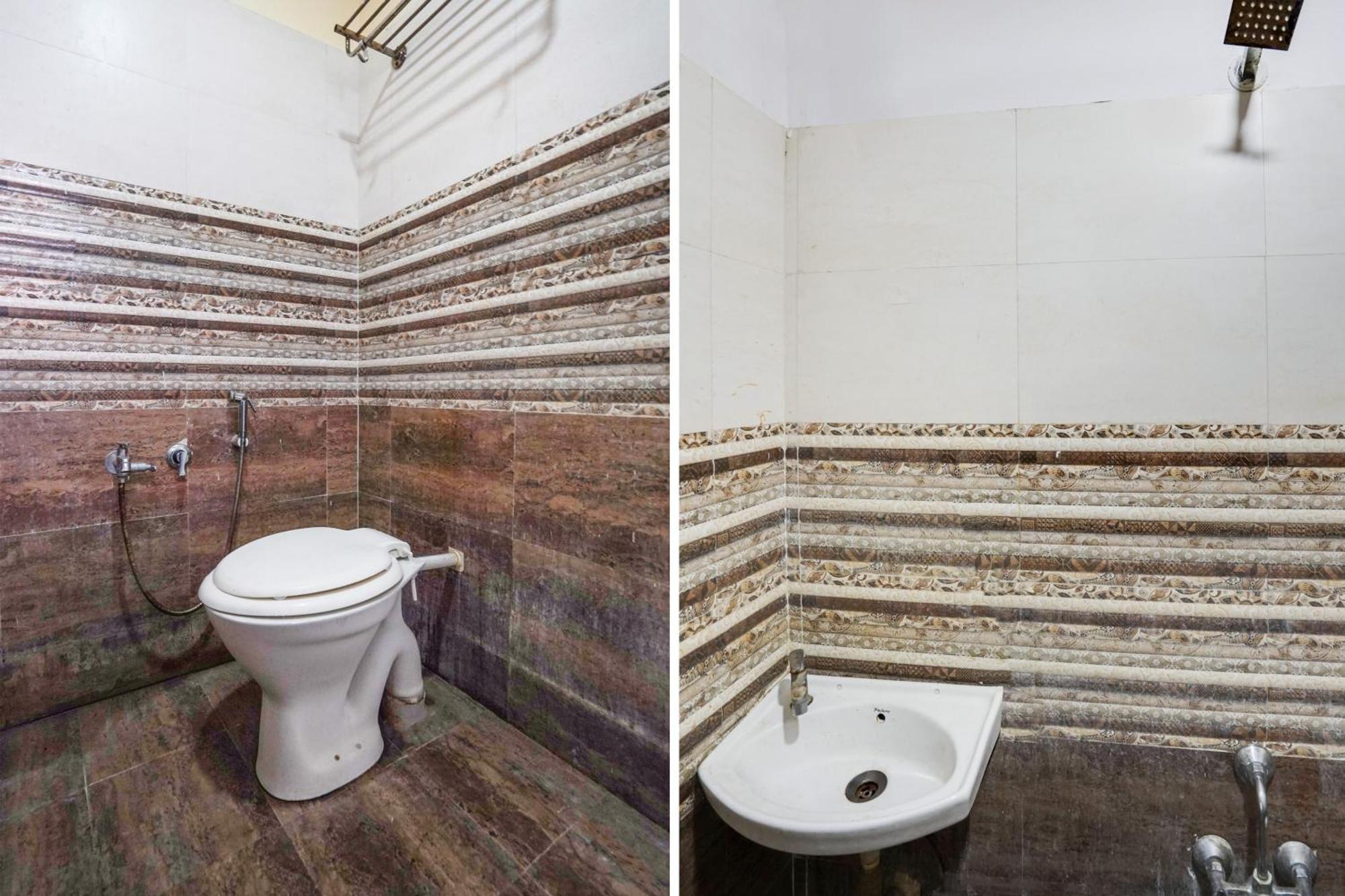 Hotel O Crystal Ahmedabad Bagian luar foto